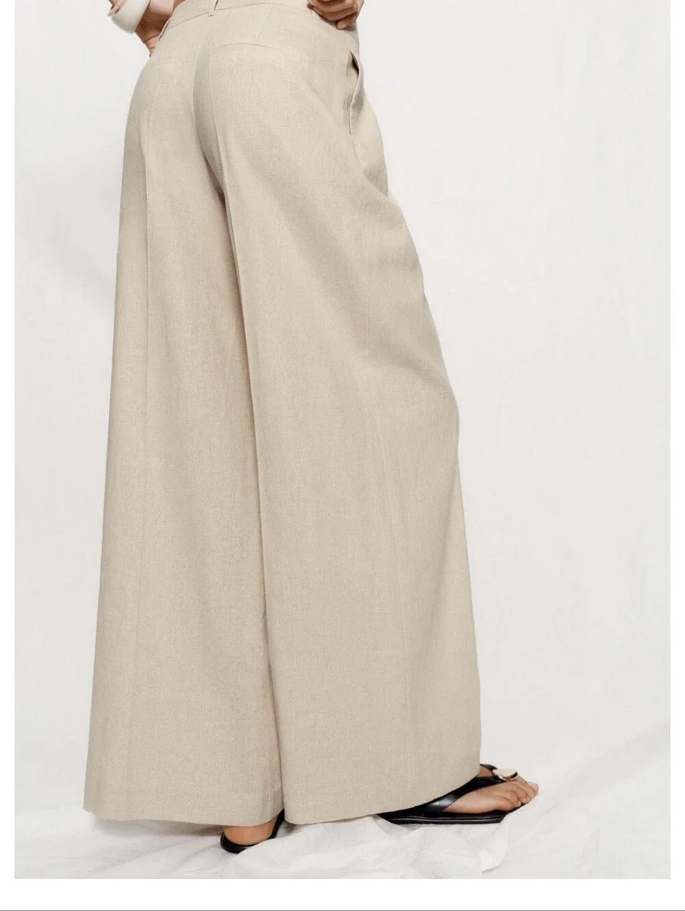 Size S linen trousers. Zara